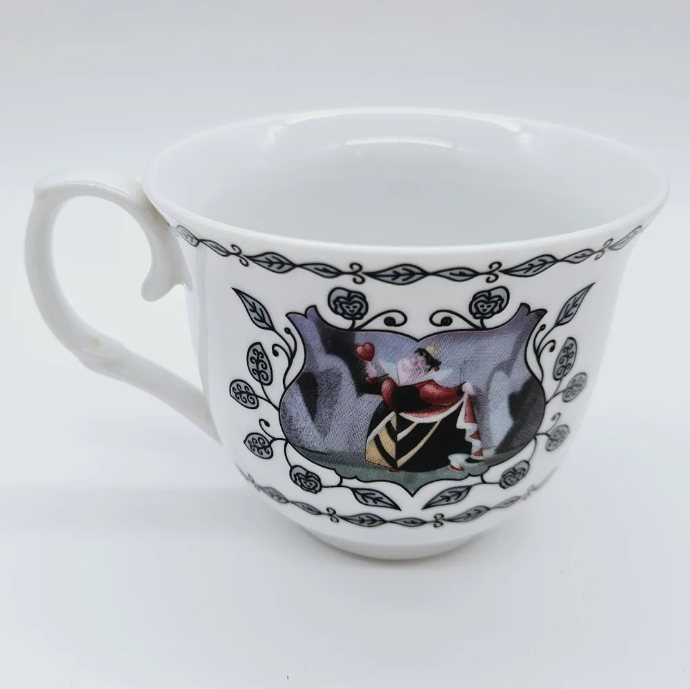 DISNEY | Disney Wonderland Tea white rabbit & queen of hearts teacup & saucer - Picture 4 of 9